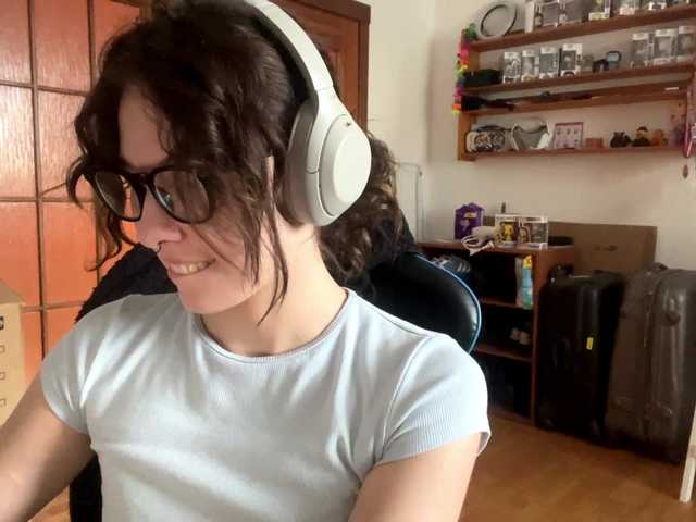 plushpoutx online