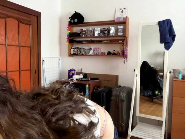 plushpoutx online