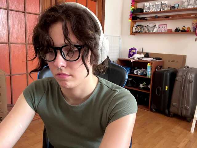 PlushPoutX live cam on BongaCams