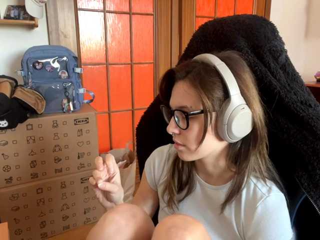  PlushPoutX chat room