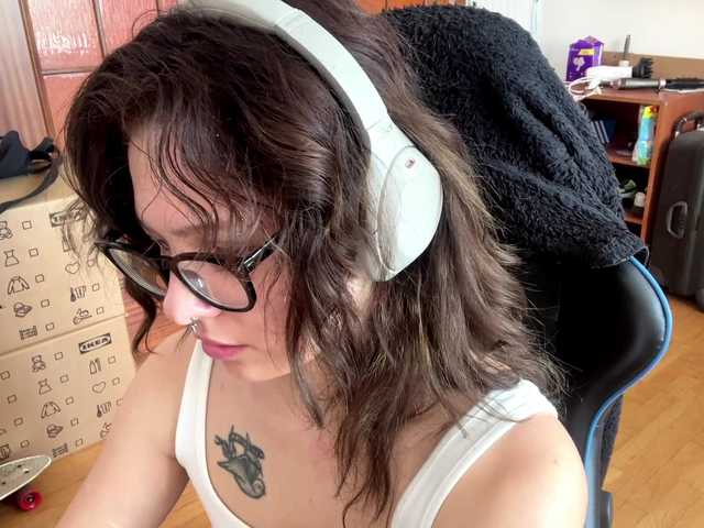 PlushPoutX live cam on BongaCams
