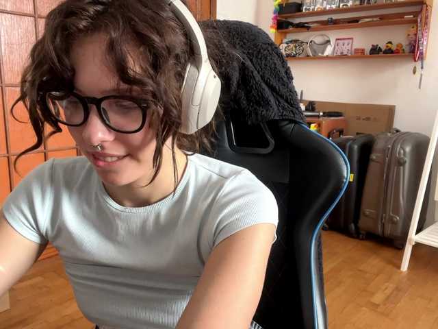 plushpoutx live sex show