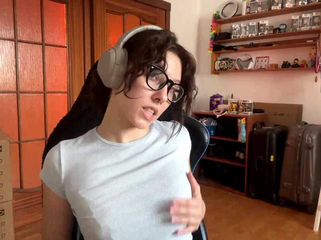 PlushPoutX live cam on BongaCams