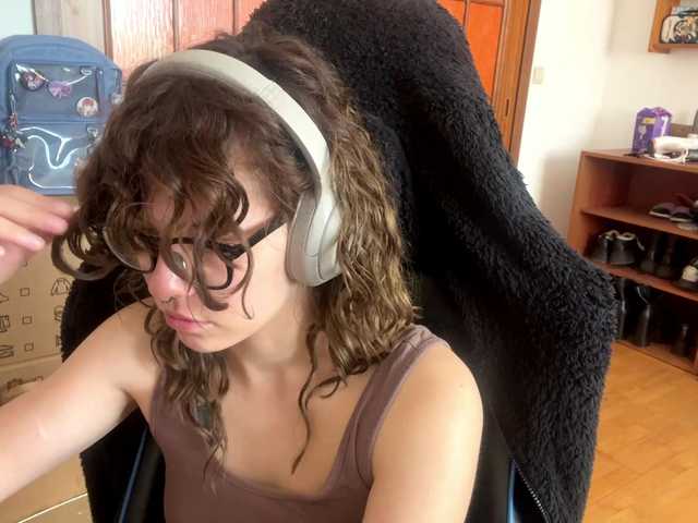  PlushPoutX chat room