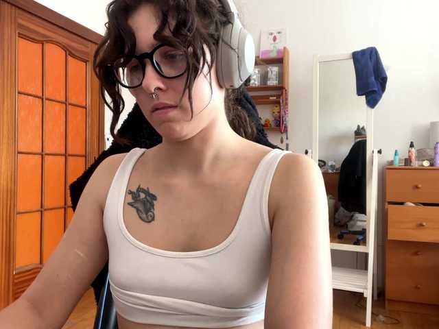 PlushPoutX live cam on BongaCams
