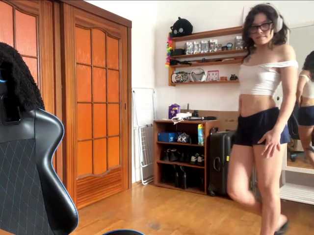 PlushPoutX live cam on BongaCams