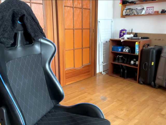 PlushPoutX live cam on BongaCams
