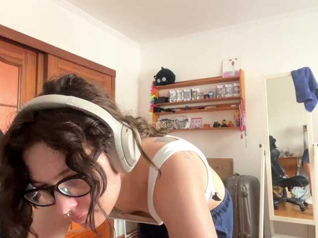 plushpoutx live sex show