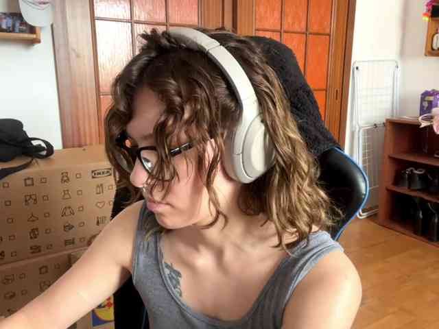PlushPoutX webcam