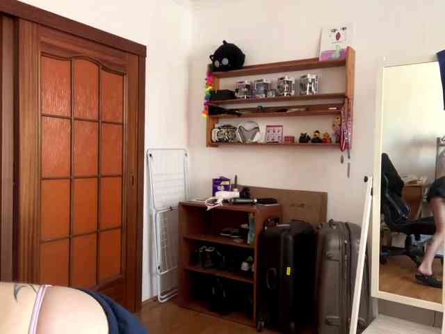 PlushPoutX webcam