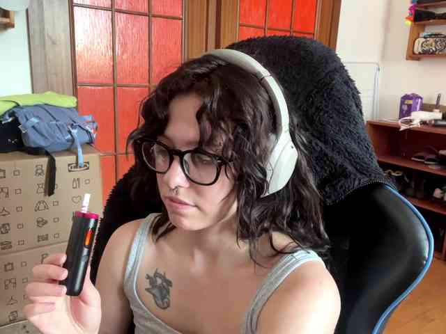 PlushPoutX webcam