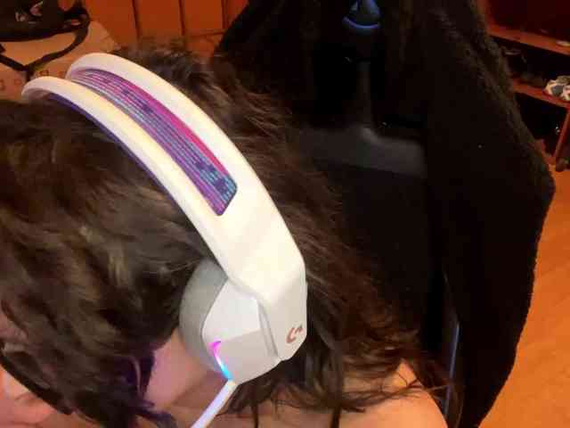 PlushPoutX webcam