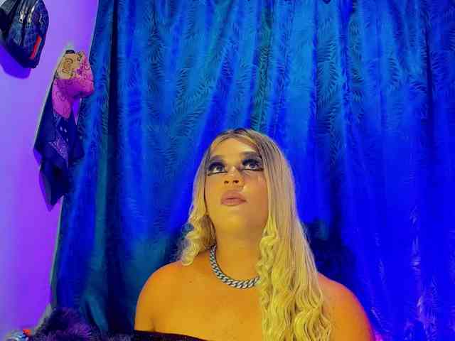 CristallGill Live Webcam on BongaCams