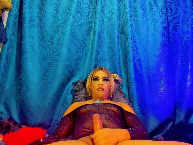 CristallGill Live Webcam on BongaCams