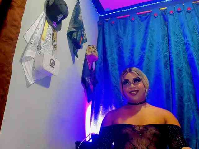 CristallGill Live Webcam on BongaCams