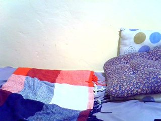 Naughtyher's Live Webcam