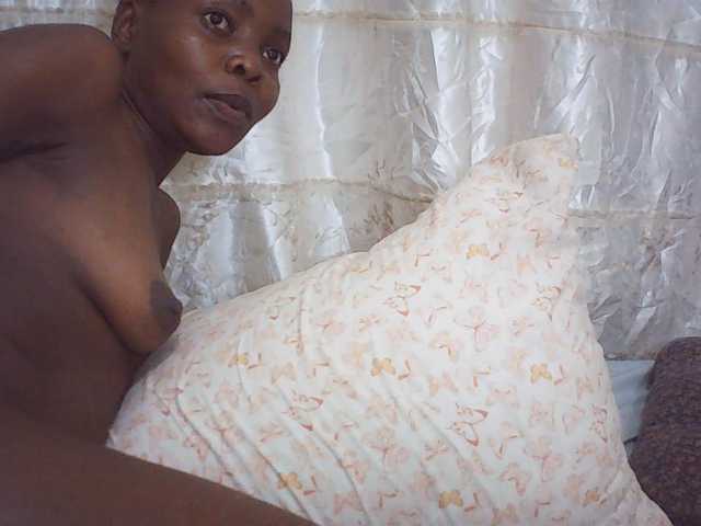 Naughtyher live cam on BongaCams