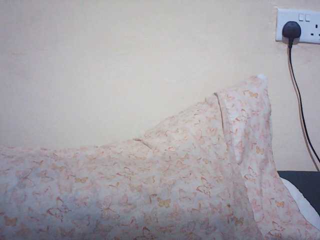Naughtyher live cam on BongaCams