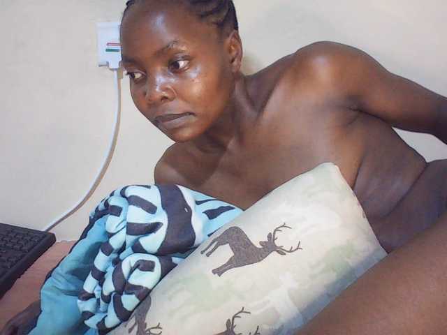Naughtyher live cam on BongaCams