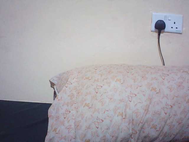 Naughtyher live cam on BongaCams