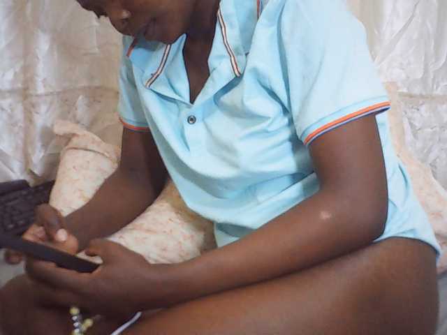 Naughtyher live cam on BongaCams