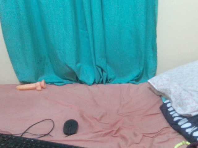 Naughtyher cam en directo en BongaCams