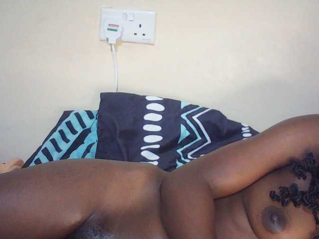 Naughtyher live cam on BongaCams