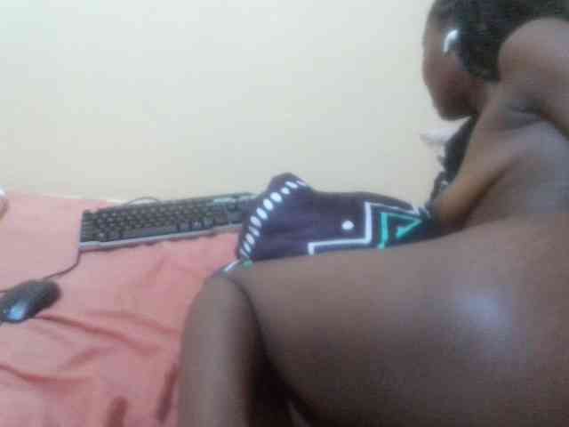Naughtyher webcam