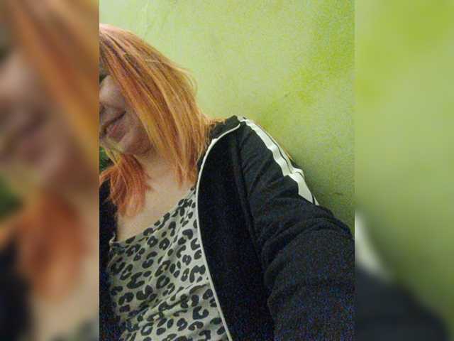 EmmaMiler live cam on BongaCams