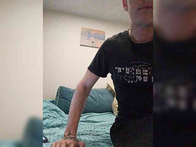 Модель: EmmaMiler