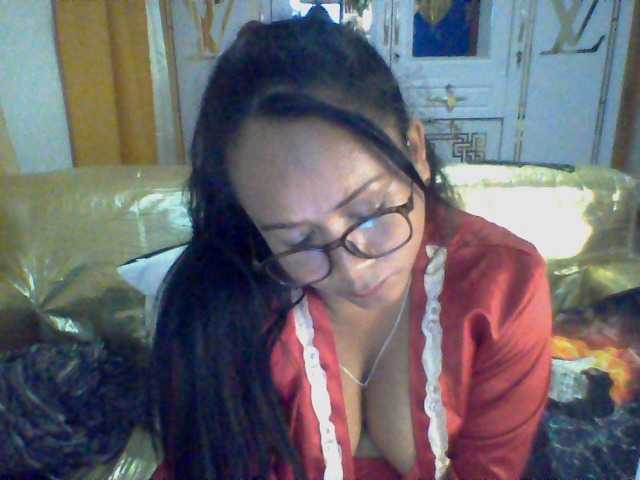 Myrahsexy live cam on BongaCams