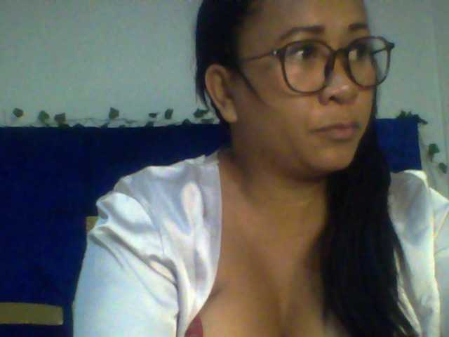 Myrahsexy webcam bongacams model stream image