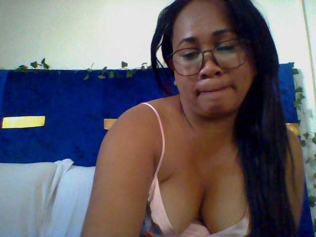 Myrahsexy live cam on BongaCams