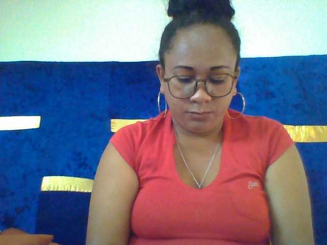 Myrahsexy live cam on BongaCams