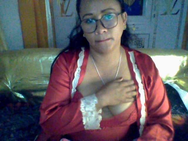 Myrahsexy live cam on BongaCams