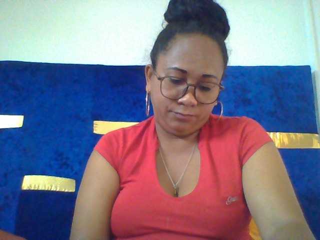 Myrahsexy live cam on BongaCams