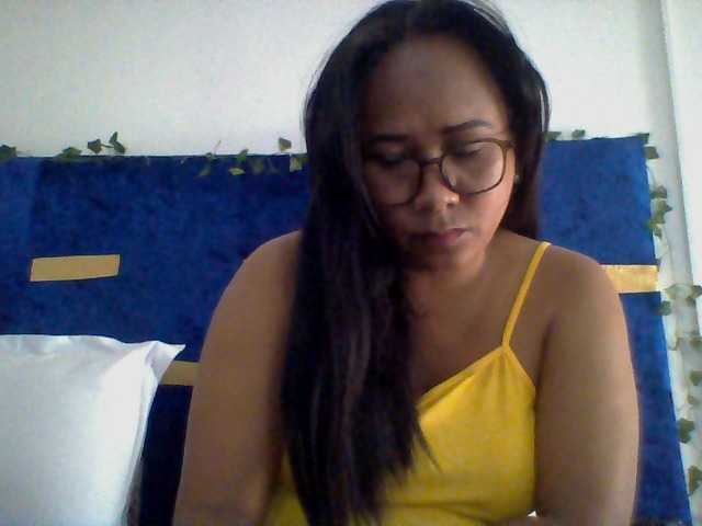 Myrahsexy live cam on BongaCams