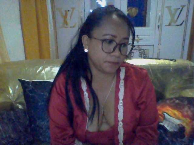 Myrahsexy live cam on BongaCams