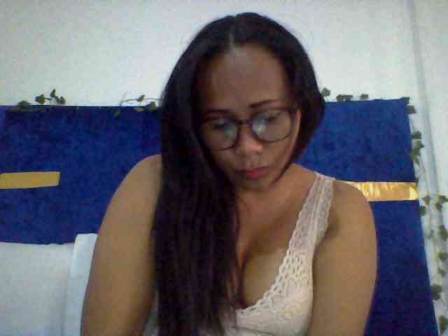 Myrahsexy webcam