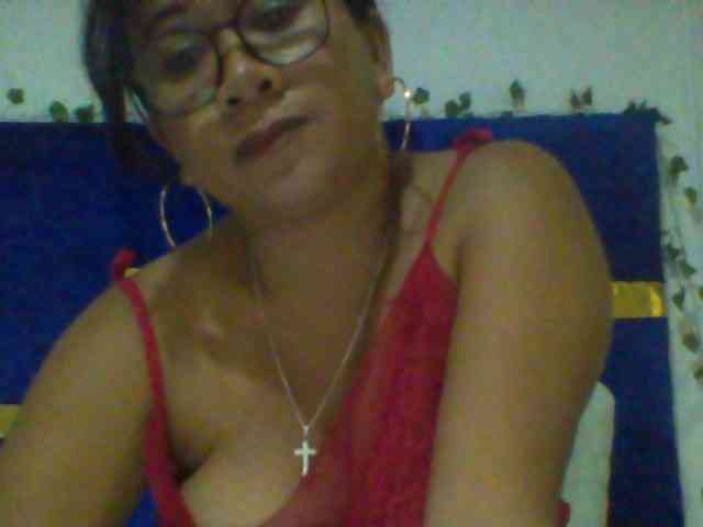 Model: Myrahsexy