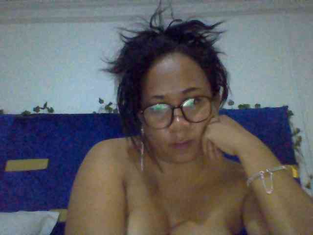 Model: Myrahsexy