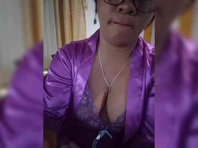 Modèle: Myrahsexy