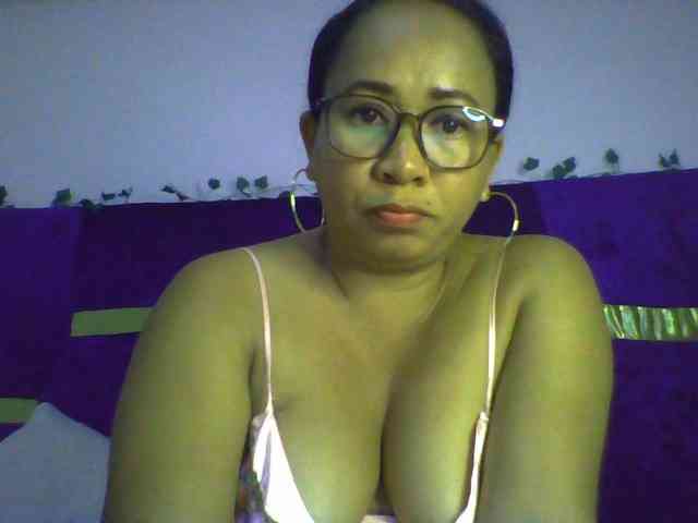 Myrahsexy webcam