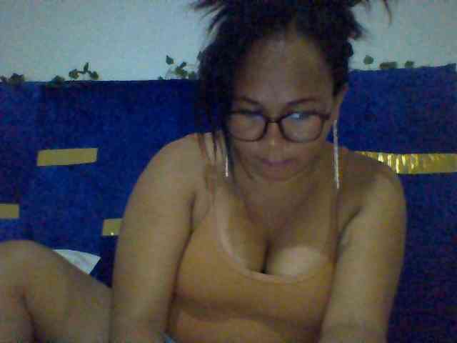 Modèle: Myrahsexy