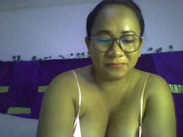 Myrahsexy webcam