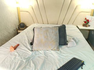 ThaisCeleste Porn Show