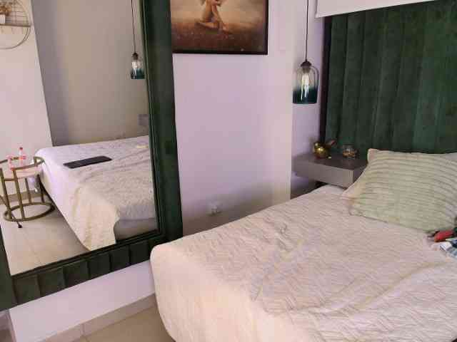 ThaisCeleste webcam