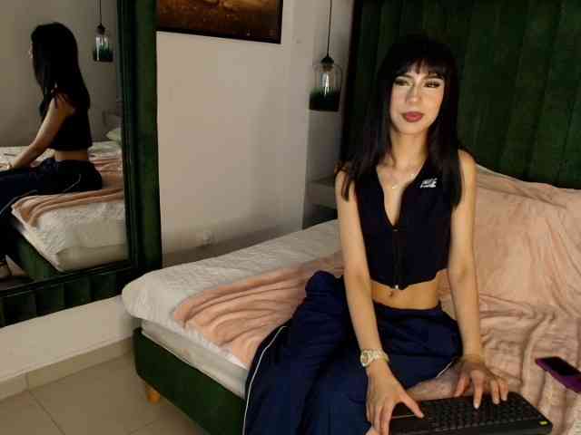 ThaisCeleste webcam