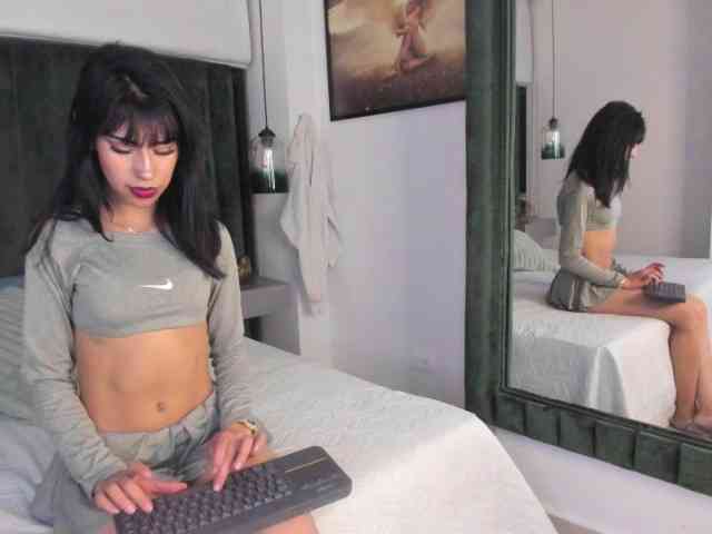 ThaisCeleste webcam