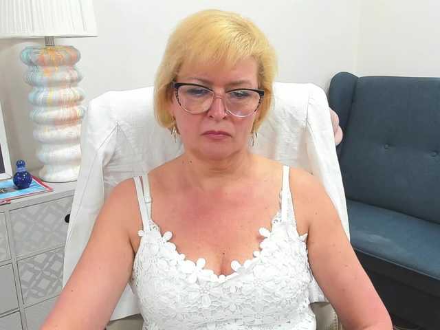 LunaFantasy live cam on BongaCams